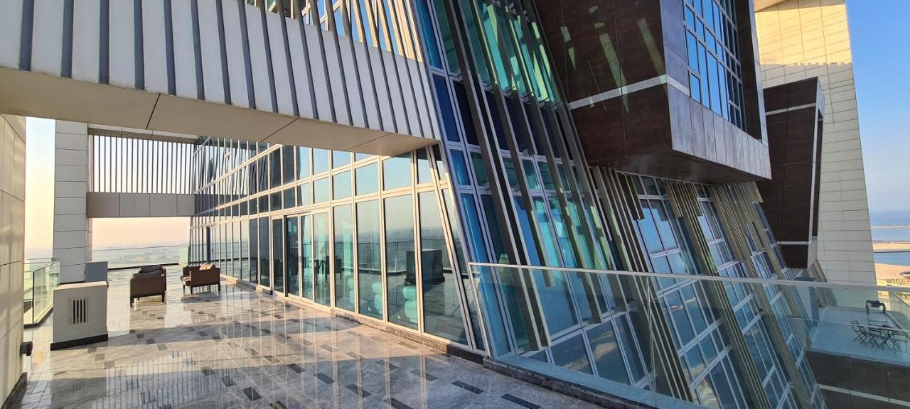 Waterfront Hotel Apartment Lusail Ngoại thất bức ảnh The 360° Sky Lounge